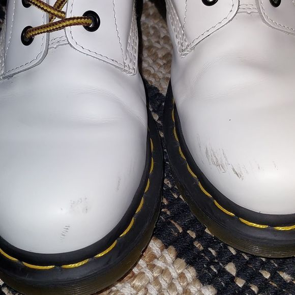 Dr. Martens 11821 Airwair boots - Picture 7 of 14